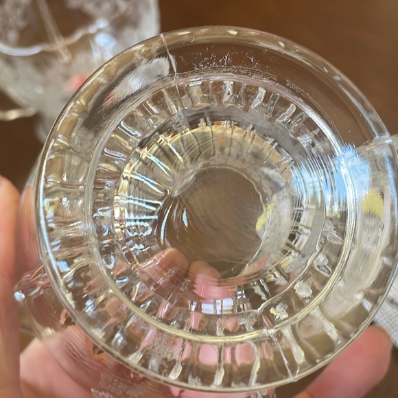 Vintage New Martinsville Viking hand made plate 7.5” floral etched glass - Picture 7 of 8